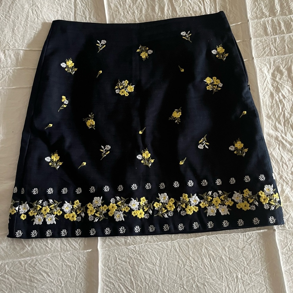 Loft Navy Floral Knee Length Skirt Women’s Size 4